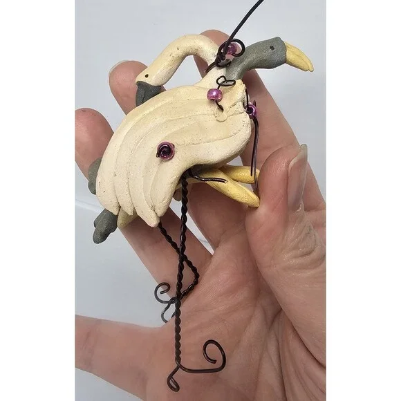 Vtg Handmade Pottery Art Whimsical Hugging Birds Ornament By Claire Barr Wilson - Picture 4 of 7